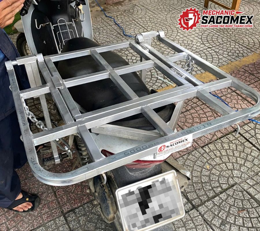 Giá chở hàng xe máy SA-202PM
