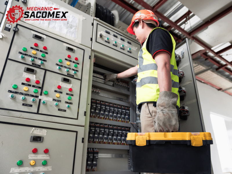 Vì sao cần xử lý sự cố tủ điện kịp thời?